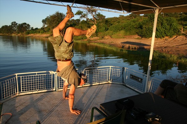 На руках по Африке Chobe river, Botswana IMG_8948